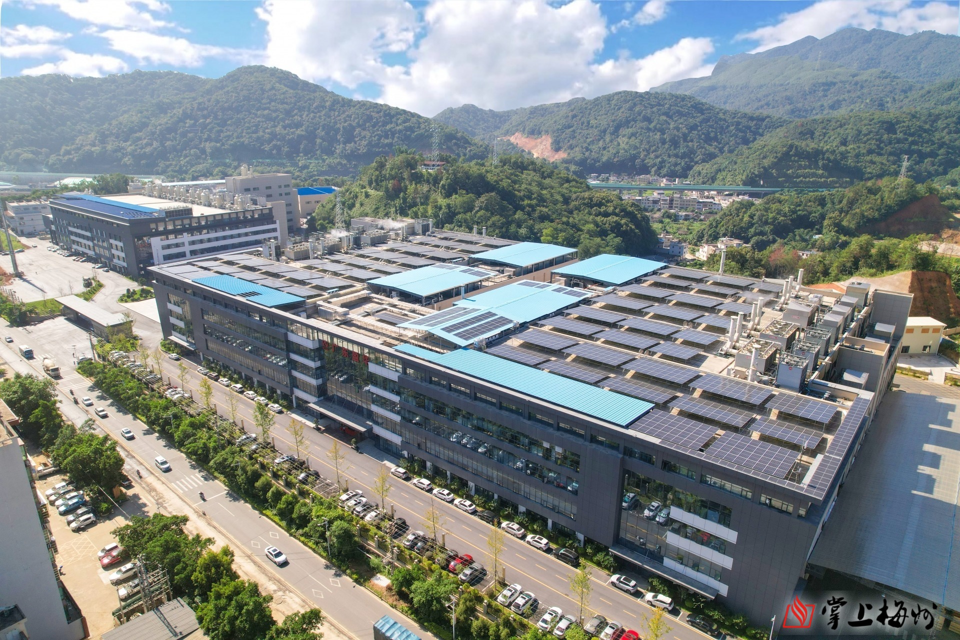 深耕铜箔创佳绩 向“新”而行促蝶变——记全国工业和信息化系统先进集体广东华体会体育,华体会|华体会官方网站
电子科技有限公司